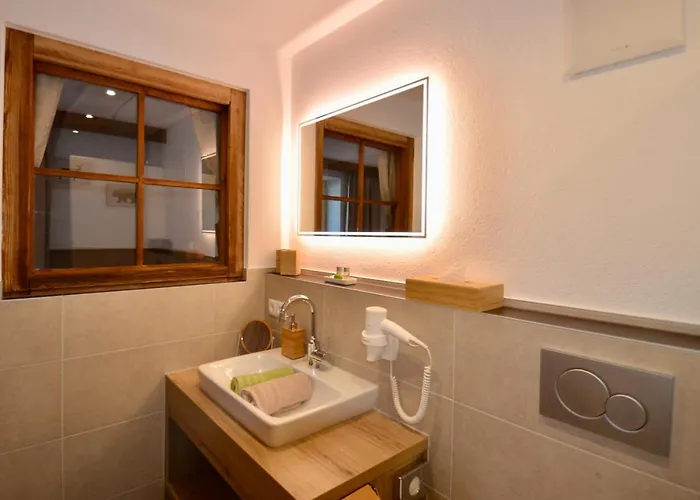 Marie-therese Umhausen