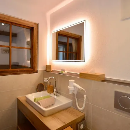 Marie-therese 厄姆豪森